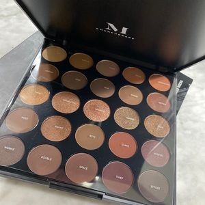 Morphe 25B palette